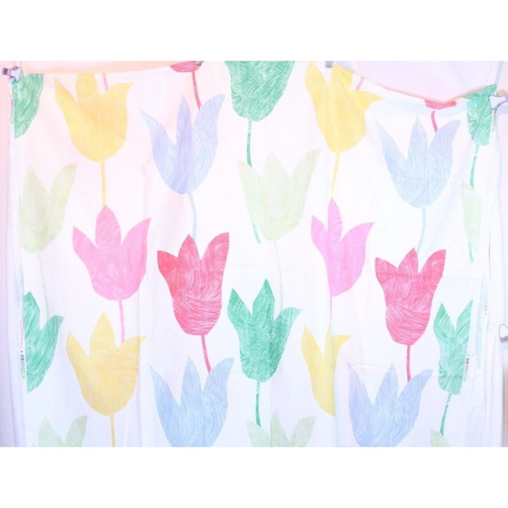 Bloomcraft Spring Summer Tulip Print Fabric Appx 52" W x 2+ Yds Large Graphic